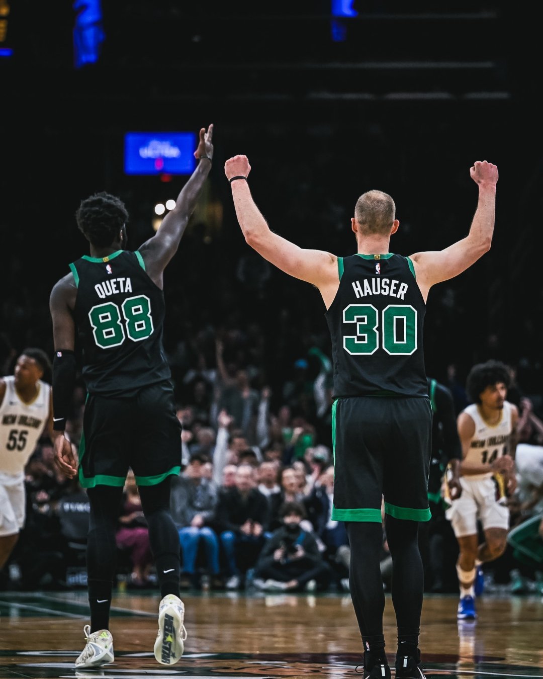 凯尔特人战绩为55胜26负，锁定东部第二名，取得大西洋赛区冠军，凯尔特人已经连续