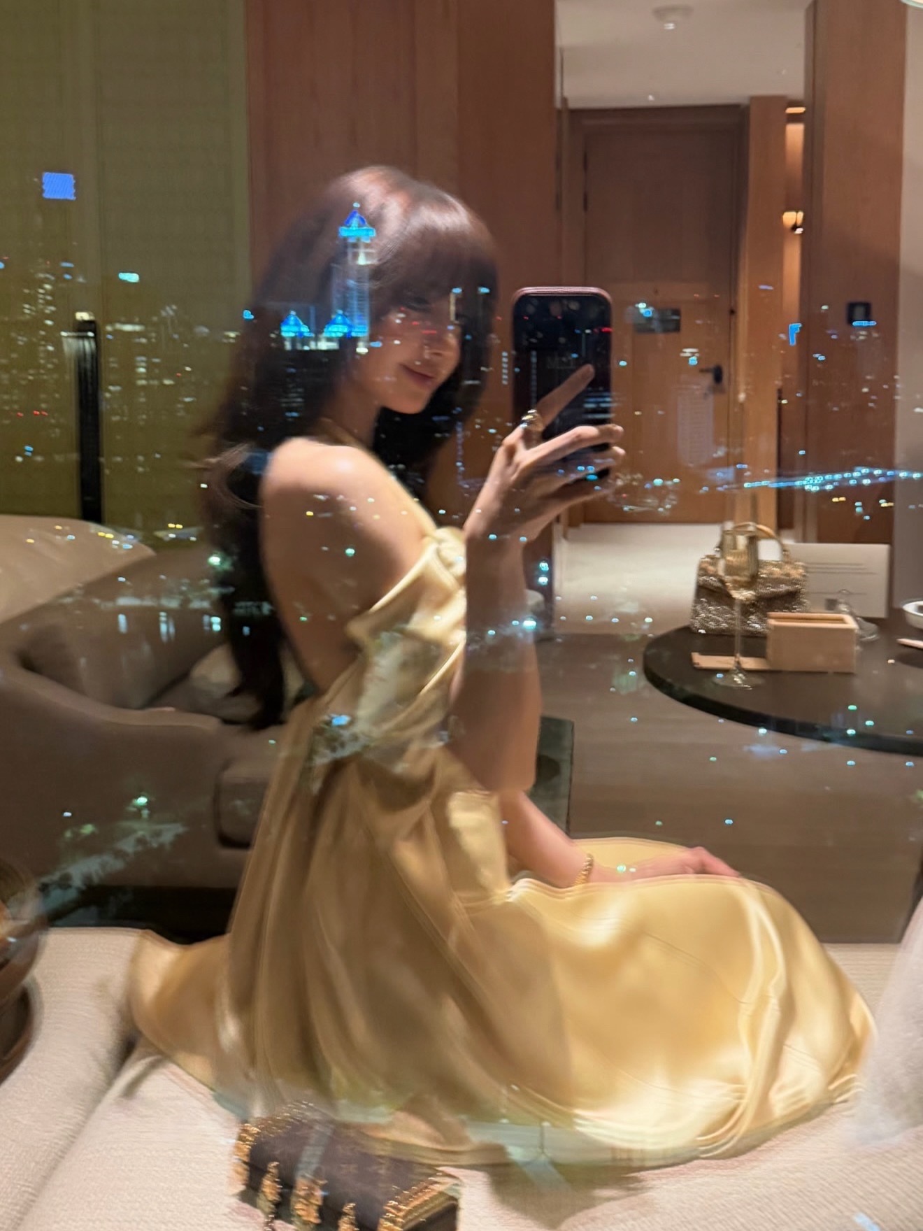 在2026年1月至7月Twitter讨论与互动热度前20位女歌手榜单中，Lisa