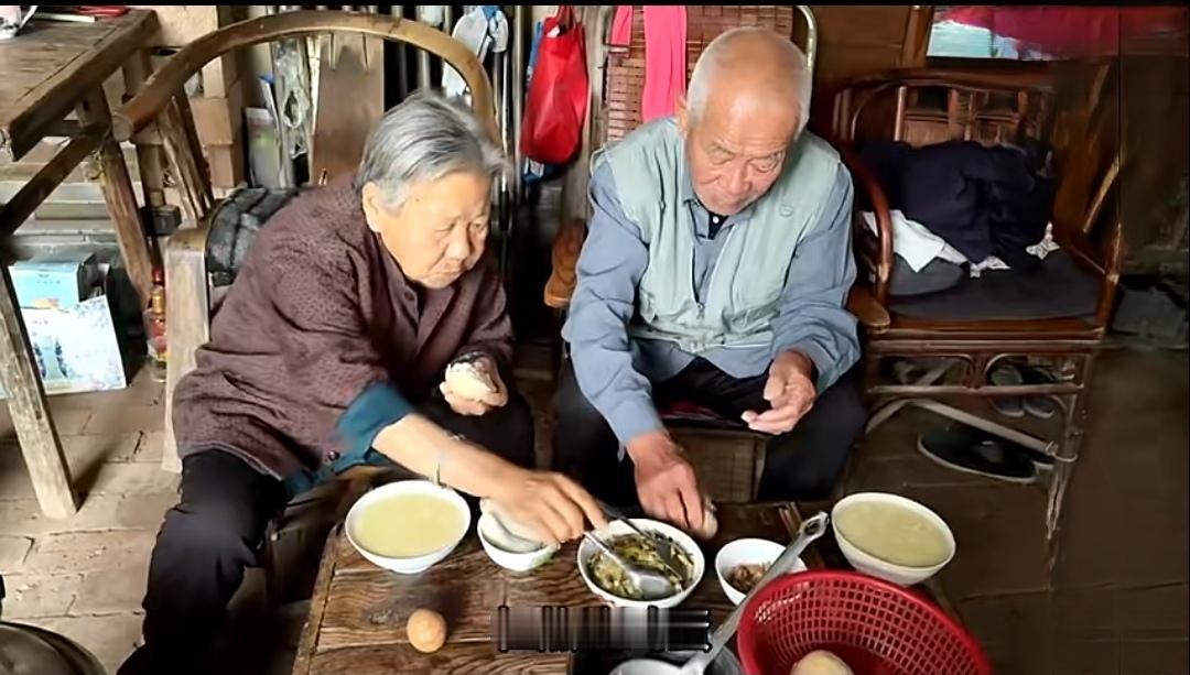 对于享清福，每个人都有自己不同的理解。而我觉得，享清福的“清”关键在于内心深处的