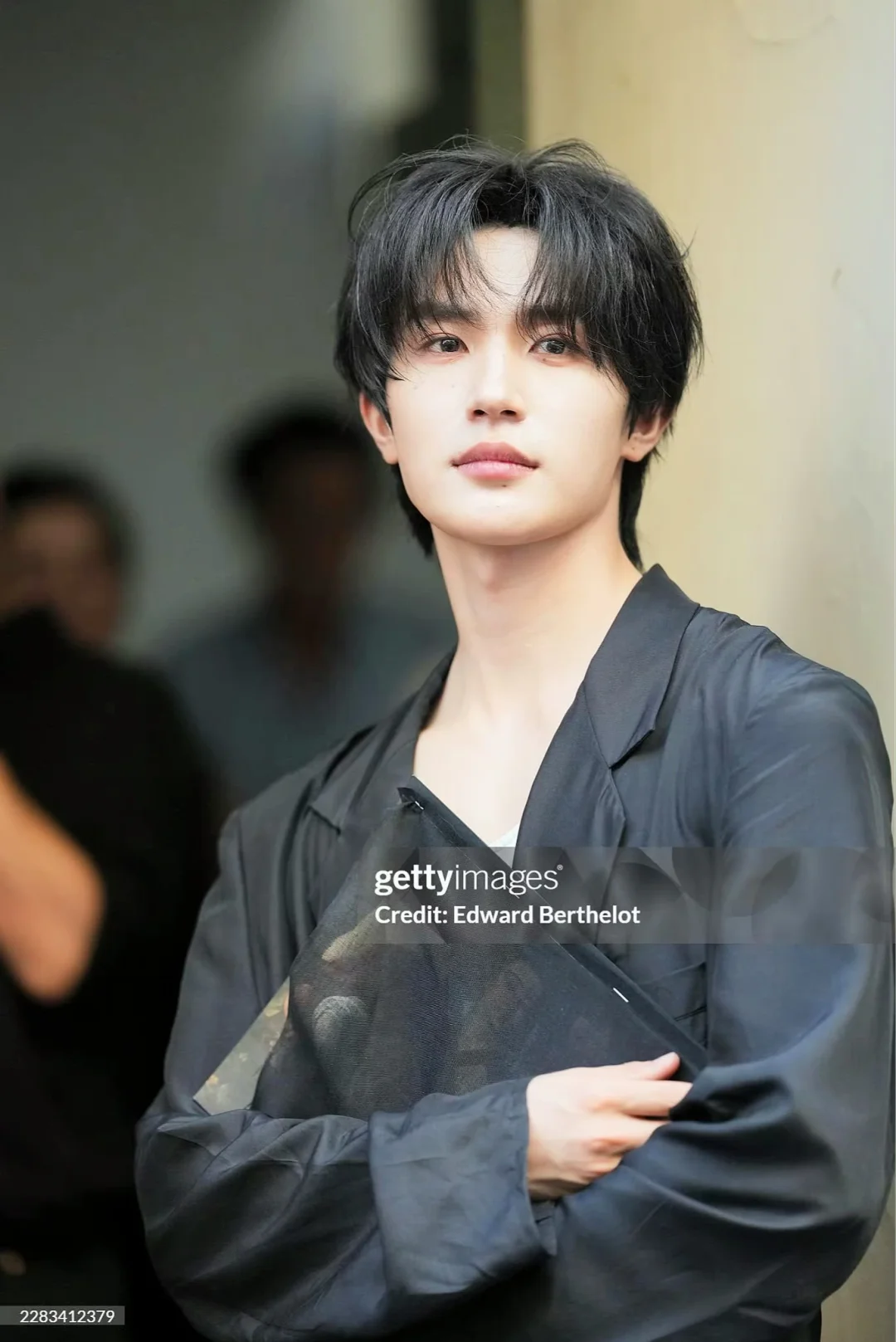 张翅✖️山本耀司2027春夏男装大秀