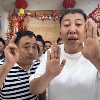 #东北雨姐团队称红薯粉条应该有问题#有错就认，别叭叭叭[doge] ​​​