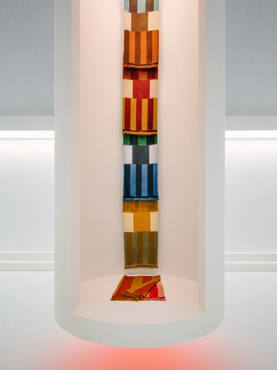 米兰设计周｜爱马仕玩得空灵而通透🌈