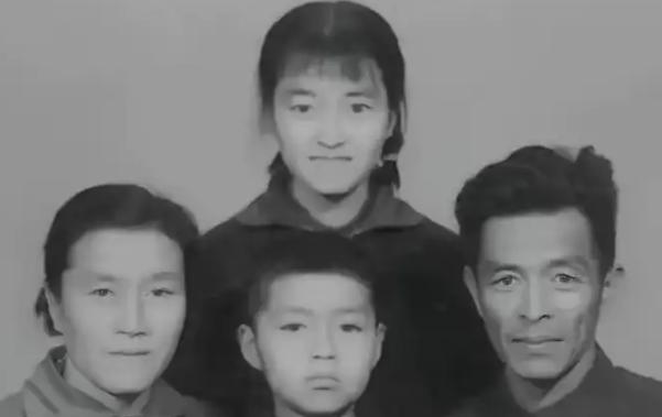 1995年，褚时健最疼爱的女儿褚映群，突然被洛阳警方带走调查，谁也没想到，4个月