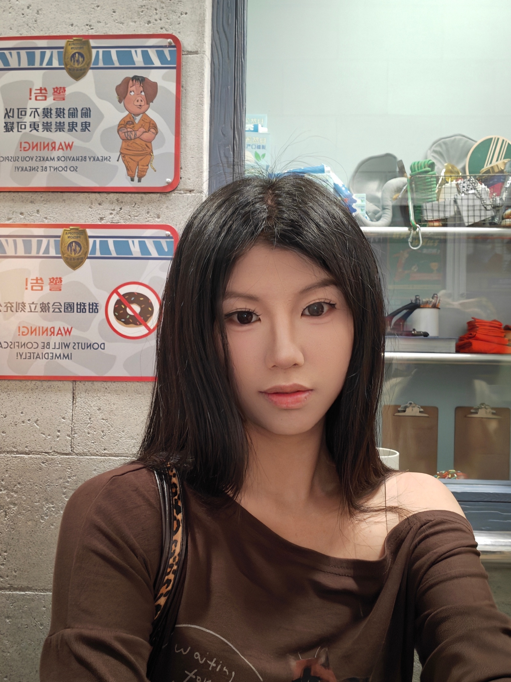 追觅请5万多人去迪士尼迪尼斯真的是值得每个人都去一次，简直太好玩了，完全是大人的
