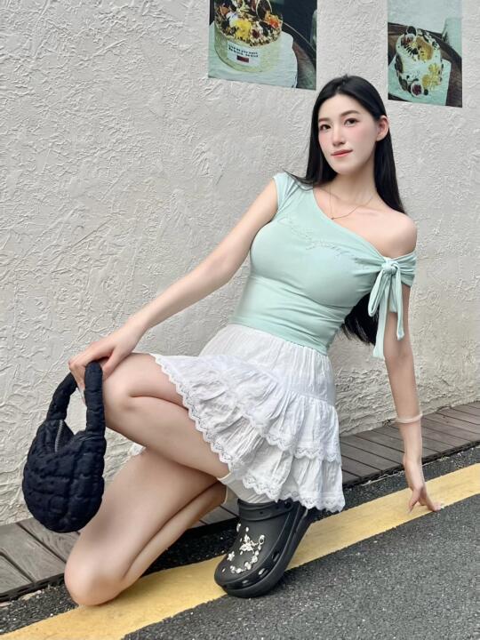 少女的裙摆👗