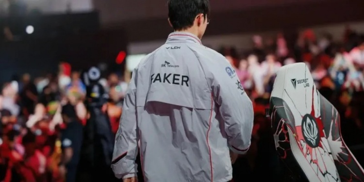 Faker：输掉的主要原因是我们大家在操作上都犯了很多失误