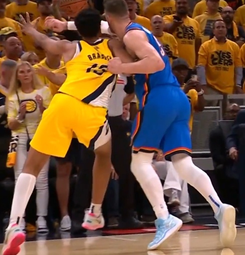 我怎么感觉 剧本要来了 [笑cry] ​​​雷霆vs步行者 nba总决赛 ​​​