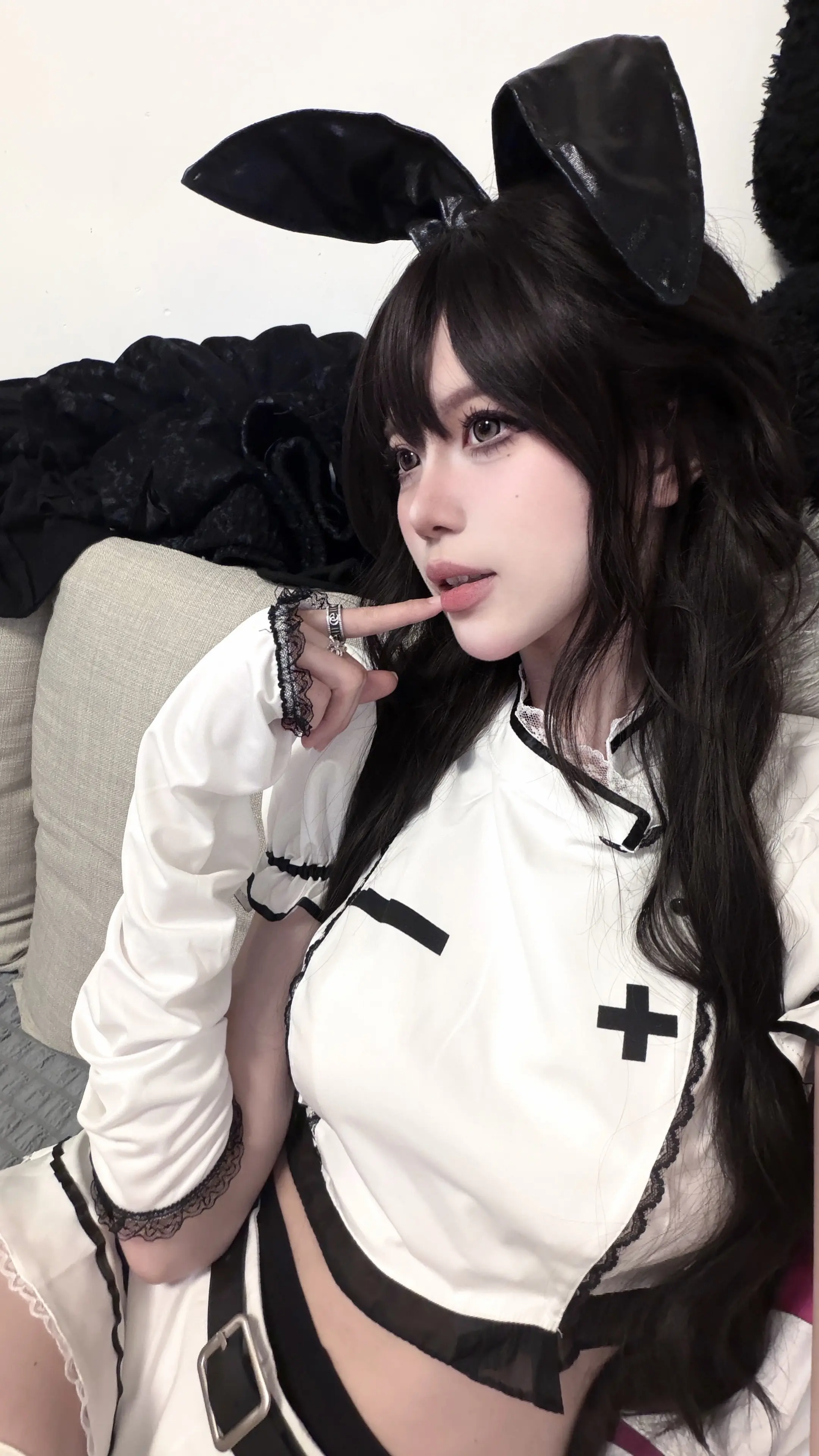 你今天穿的好可爱 可惜要脱掉了。