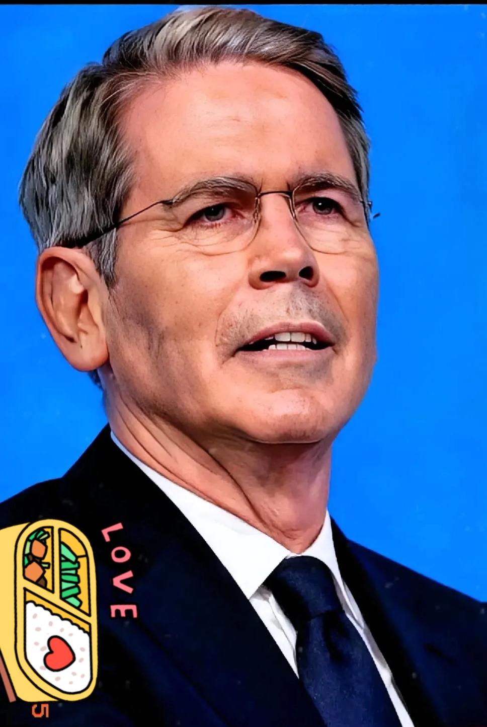 就刚刚
官方刚官宣
不止美国知道，全国人民都知道！

11月10日13时01分起