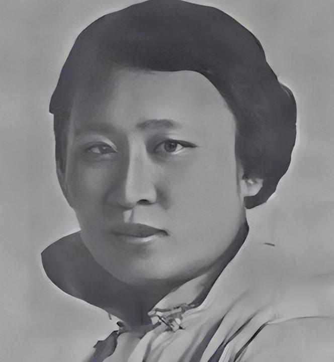 1959 年，68岁的陈璧君病死狱中，临终写下一封遗书，让子女回国报答人民政府，