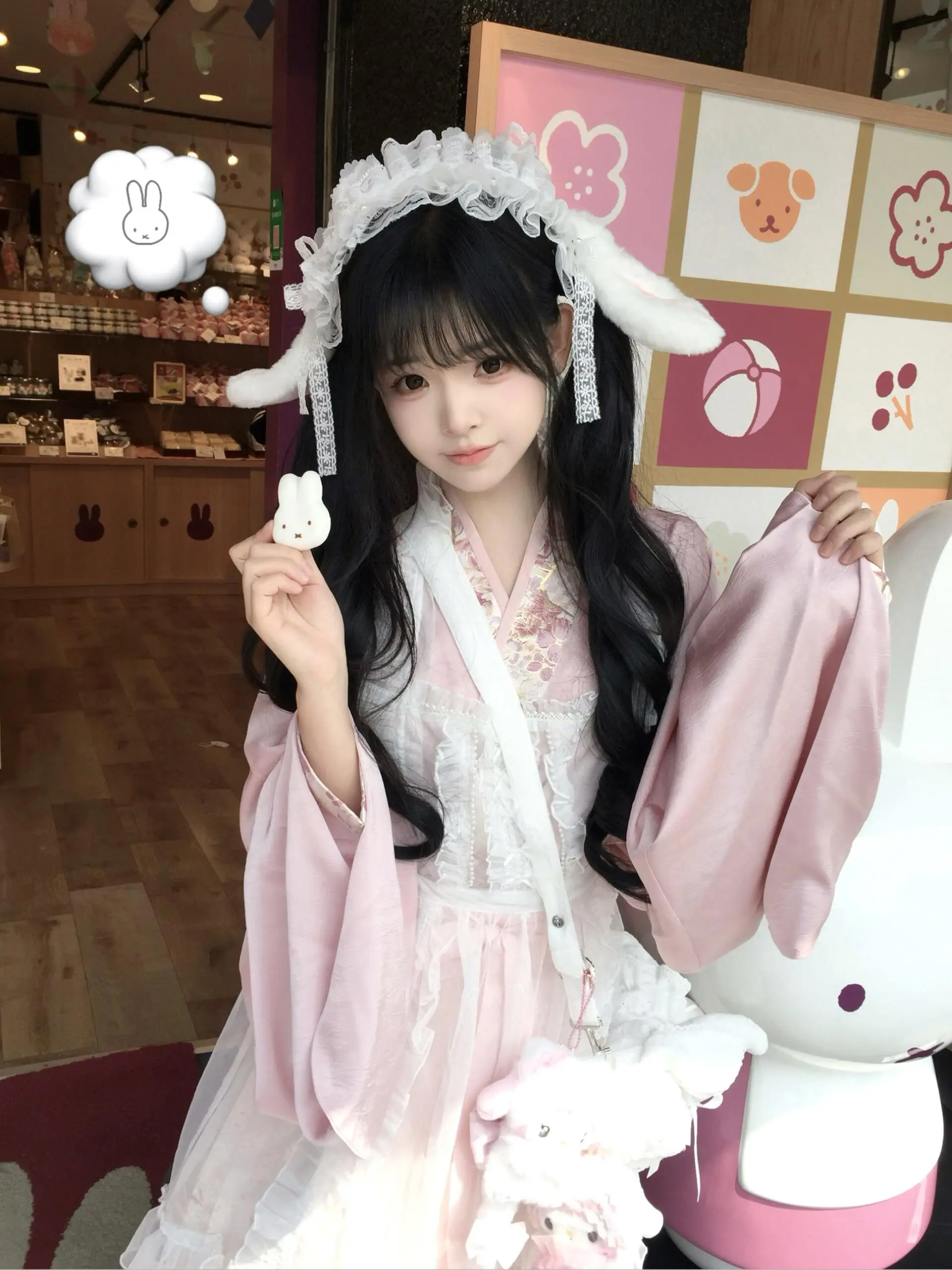 可爱一下。 💥