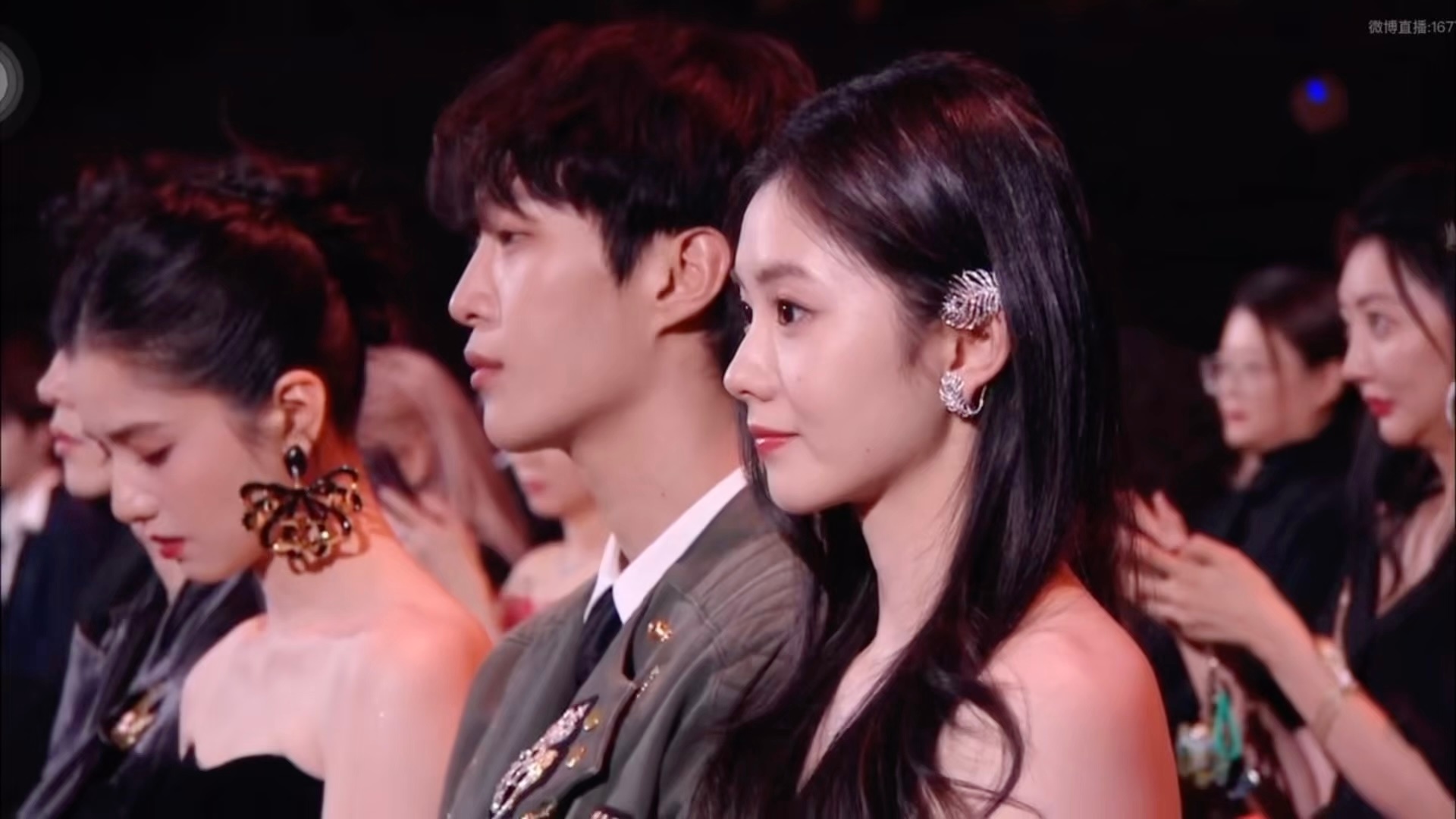 张婧仪刘浩存✨ 