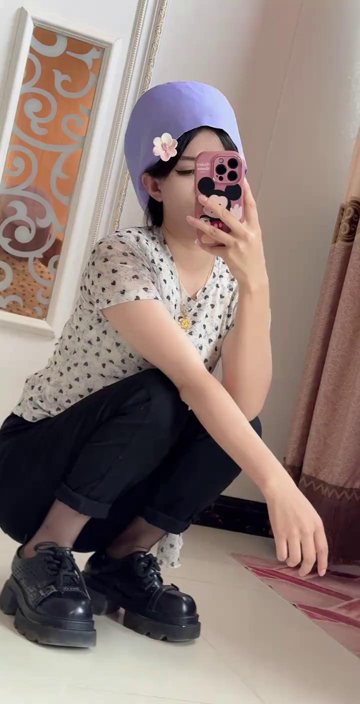 我爱浪迹天涯，女子志在四方。