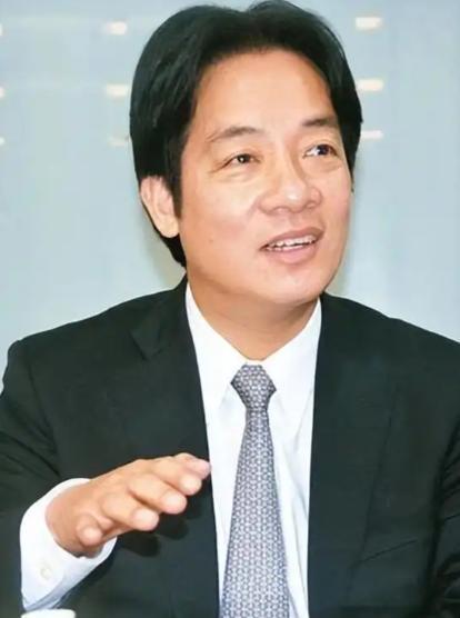 赖清德挨揍了


天天喊着抱美国大腿
结果换来20%的关税
比日本韩国还高

