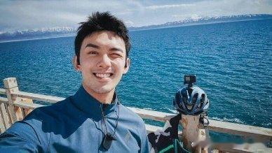 偶遇吴磊在文昌看火箭发射 哇哦！！吴磊在海南文昌被偶遇看火箭发射，是不是航空题材