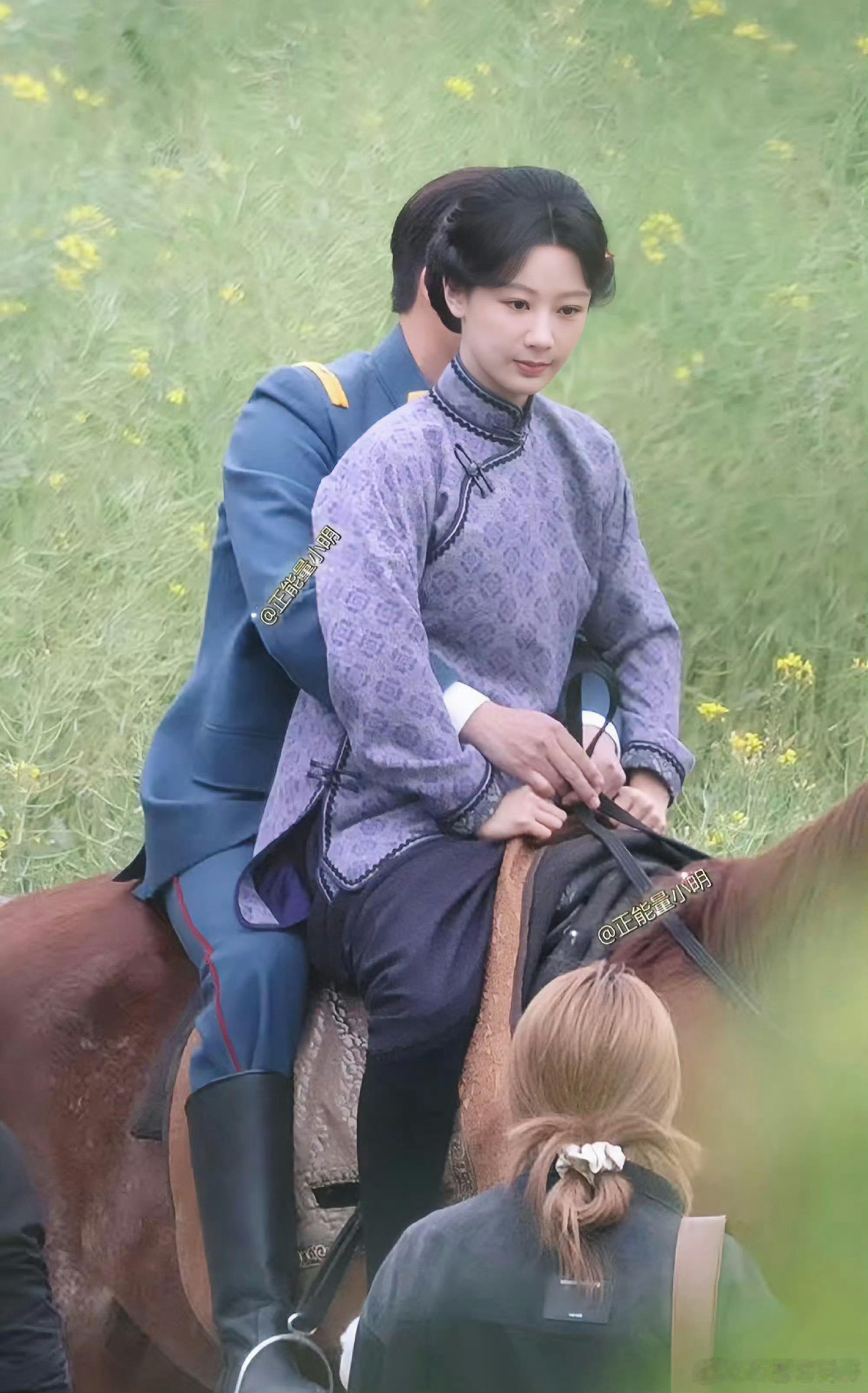 …………缺两把手枪 