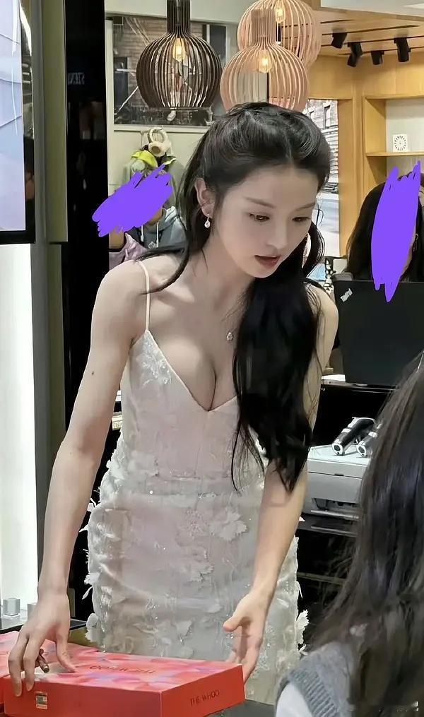 为什么田曦薇的胸想变大就变大