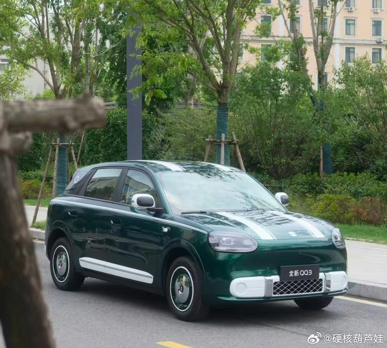 奇瑞QQ3疑似官改版曝光复古英伦风炸街！奇瑞QQ3要变身“平民MINI”？成都车