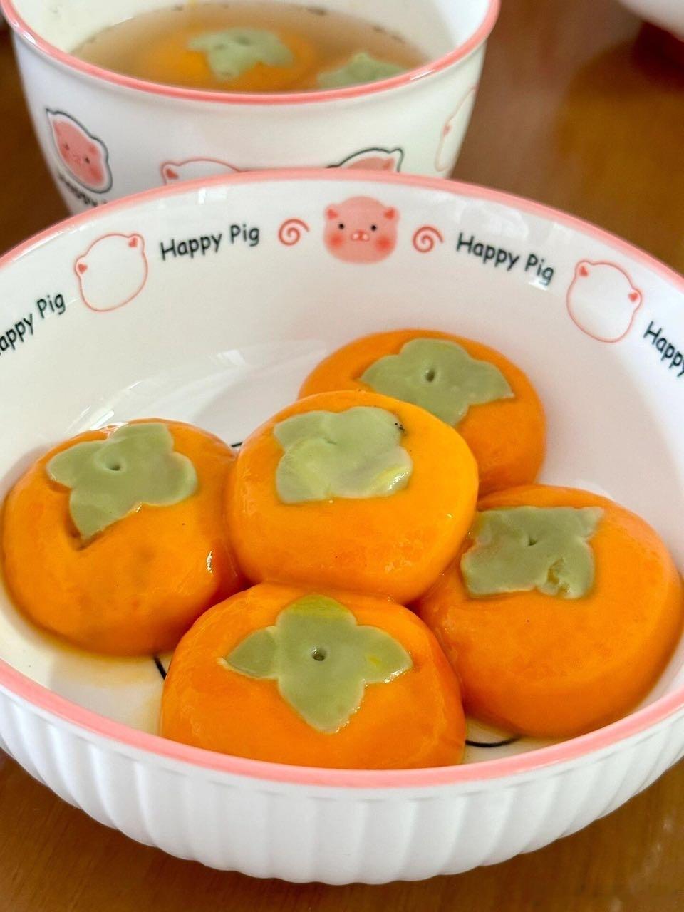思念食品官方[超话]  思念是汤圆界整活天花板  一口吃出好彩头    柿柿如意