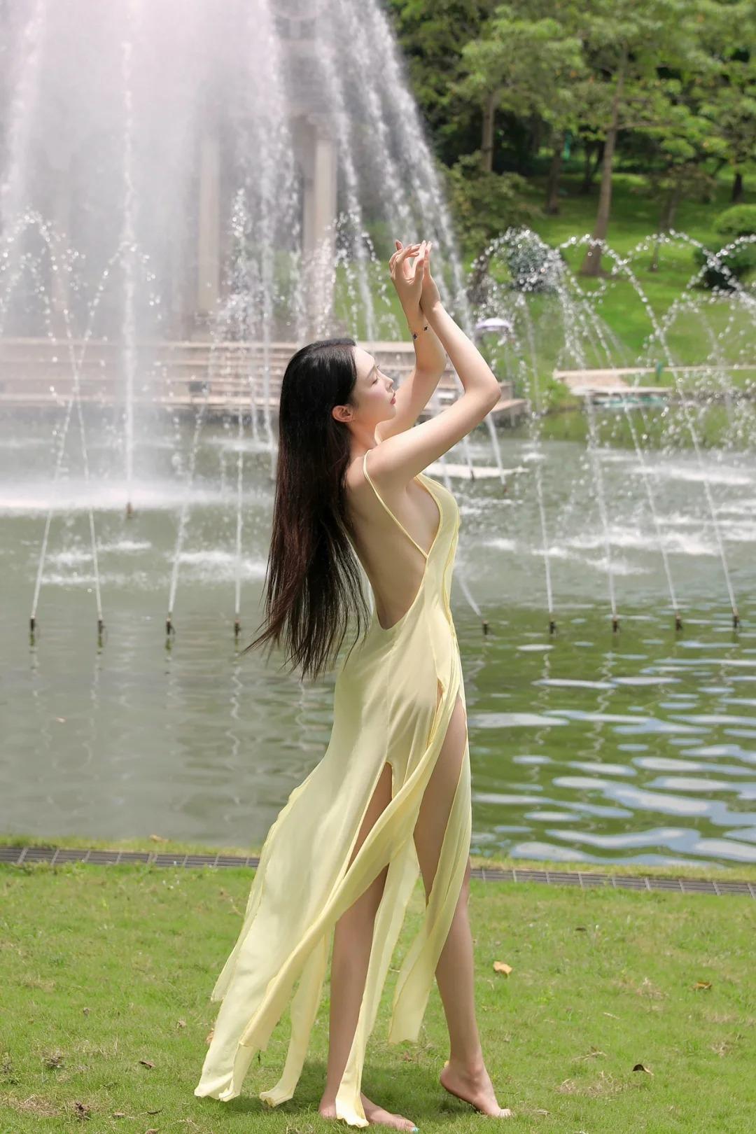 @带定位晒今日生活
我的今日状态：😁轻松愉快
我这里的天气：☀️晴天