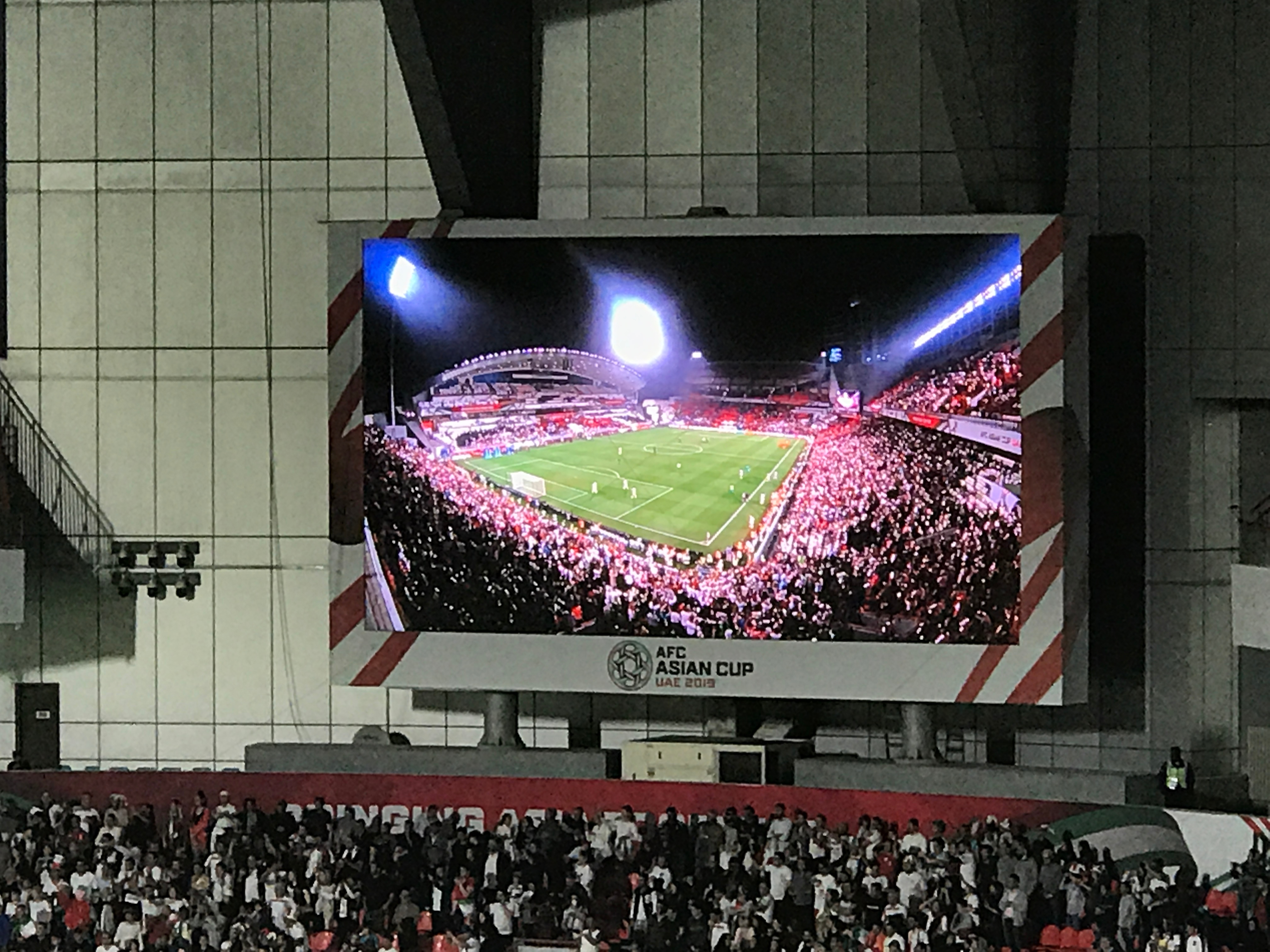 伊朗vs新西兰亚洲队5战不败世界杯 我去现场看过伊朗的国家队比赛，有一点印象非常
