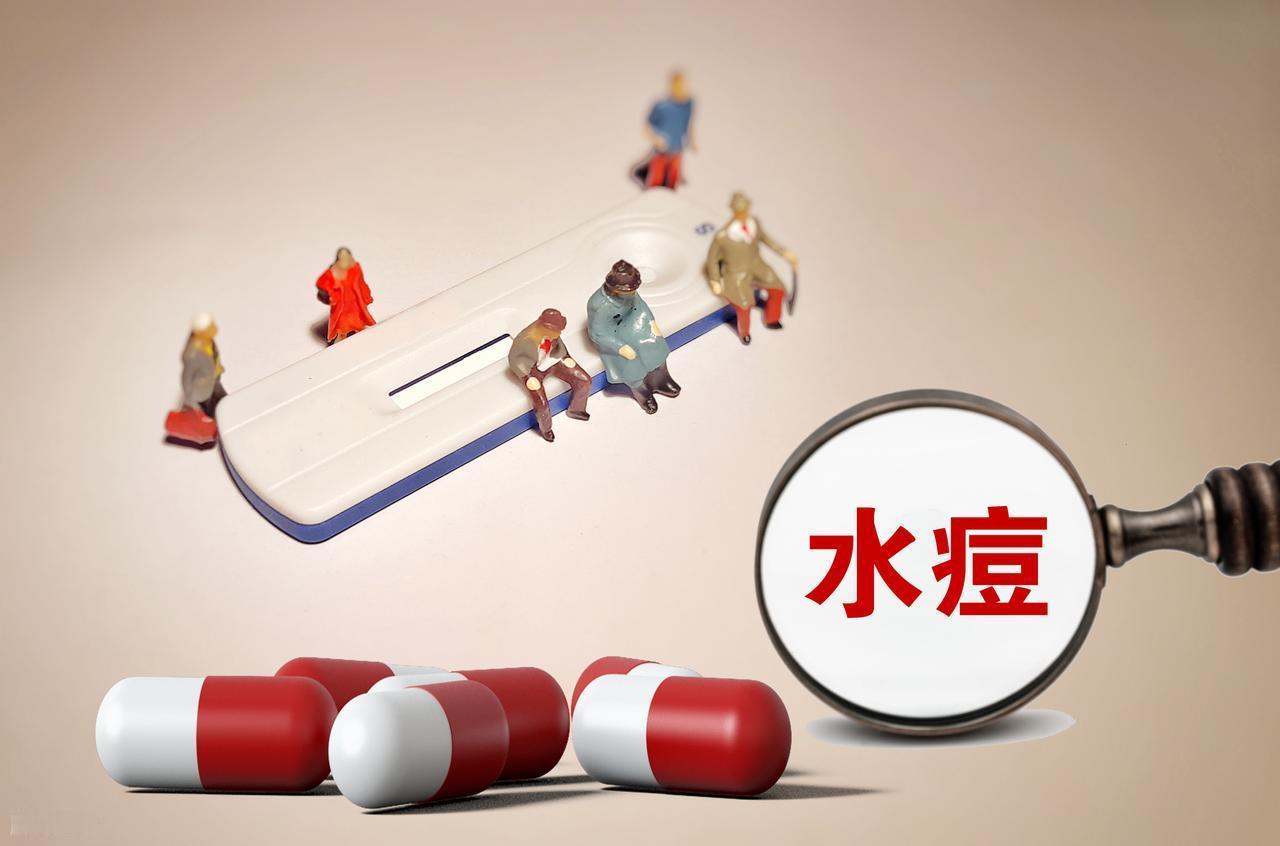 水痘患者应该注意做好皮肤护理：
1、衣物穿着宜宽松透气合身，保持皮肤干洁，避免汗