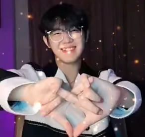 给我的爱坤比心♥️ ​​​
