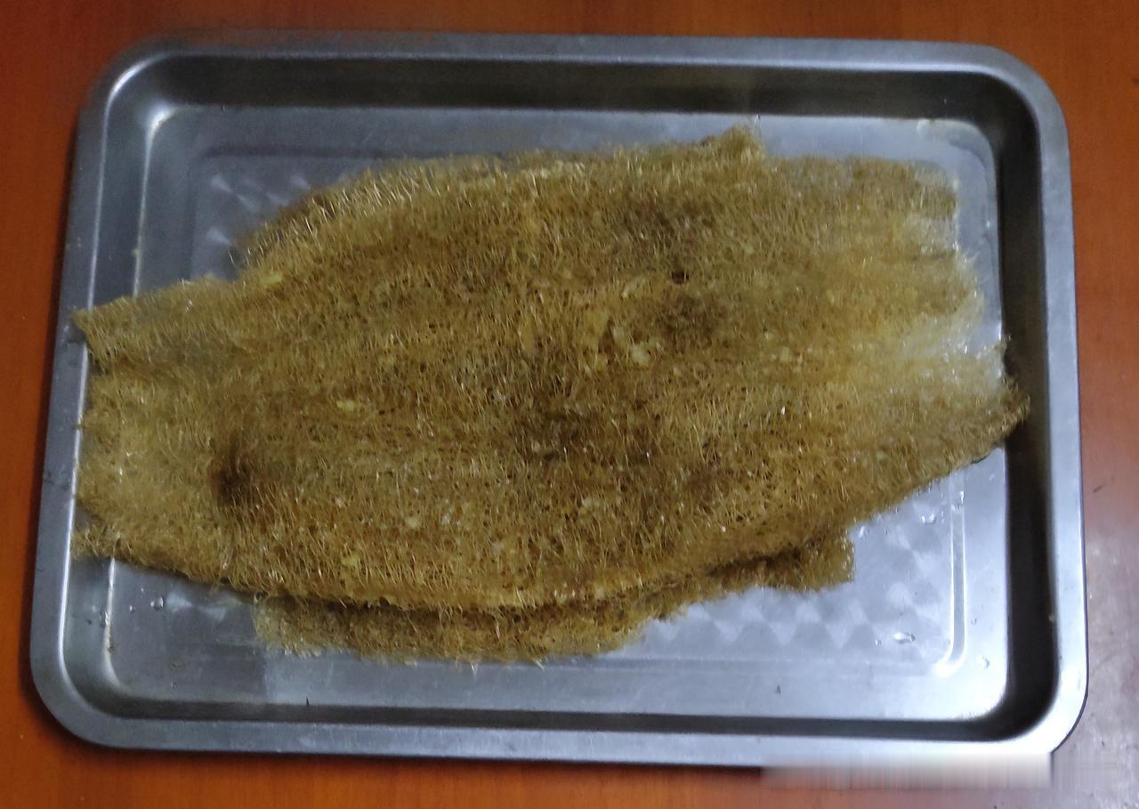 想不到用水瓜瓤做蒸垫真的挺好用的。以前我只知道用水瓜瓤来洗碗，不知道用水瓜瓤来做