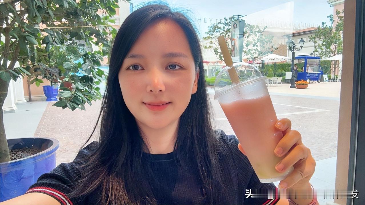 不要对女程序员女老板抱有偏见？评论里出现一个清朝人，他说女的就该在家带孩子，开软