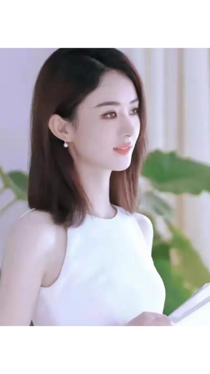 赵丽颖：娱乐圈的辉煌与内心的追寻

在娱乐圈这片璀璨的星空中，赵丽颖无疑是最为耀