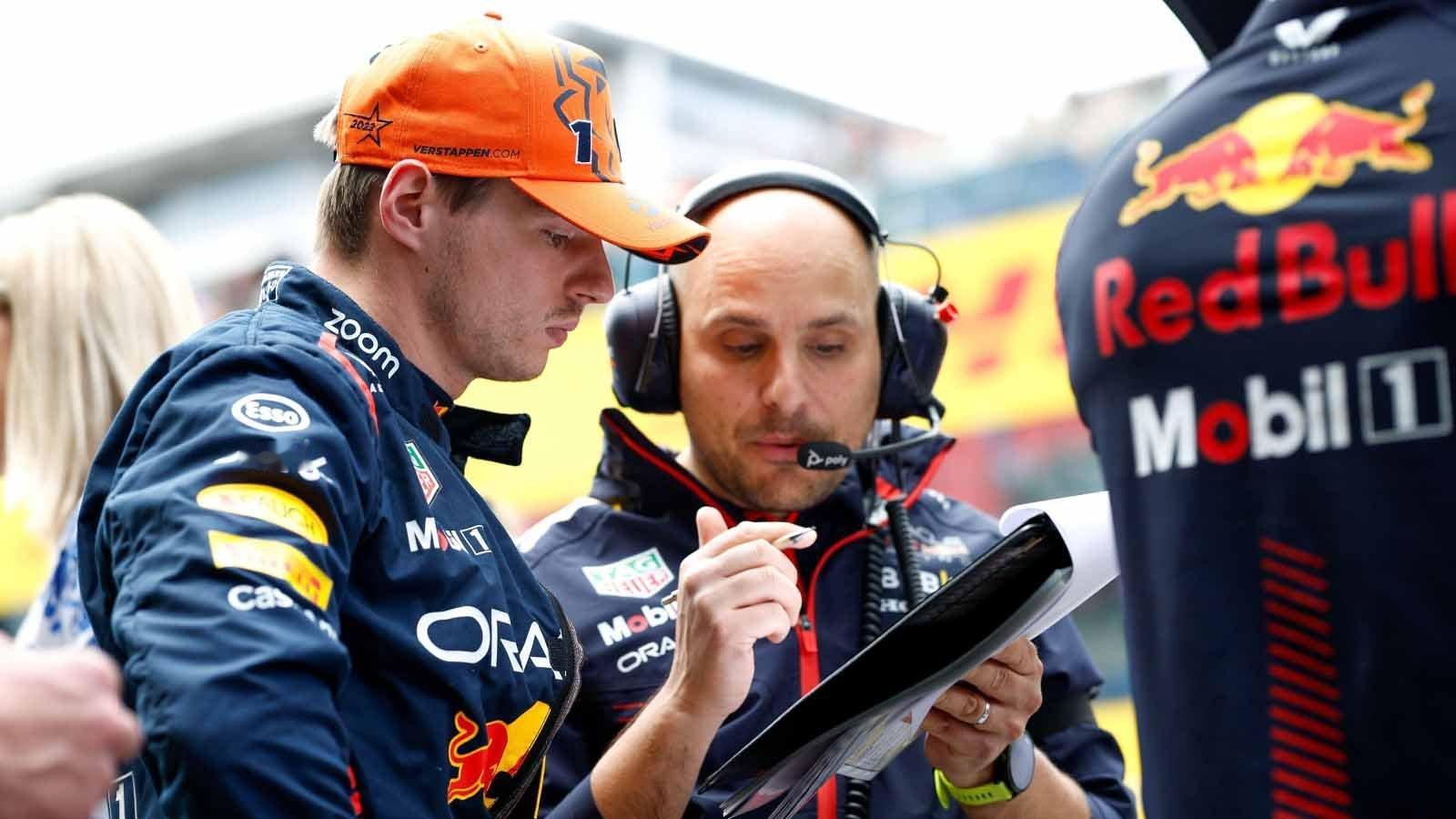 F1[超话]2026F1西班牙大奖赛诺里斯马德里杆位 有传闻称，迈凯伦在和红牛就