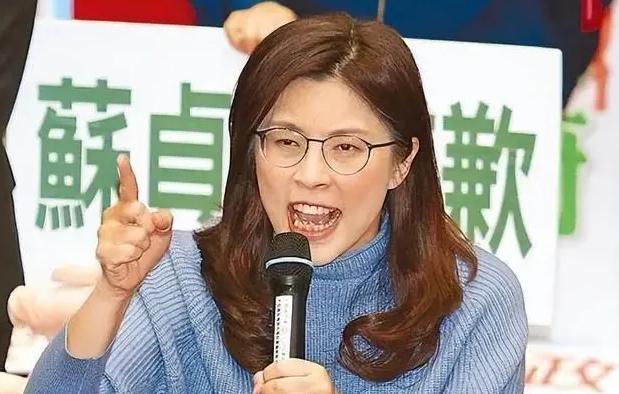 侯友宜说郑丽文主张“两岸统一”并坚持“九二共识”的立场，这会导致国民党失去选举优