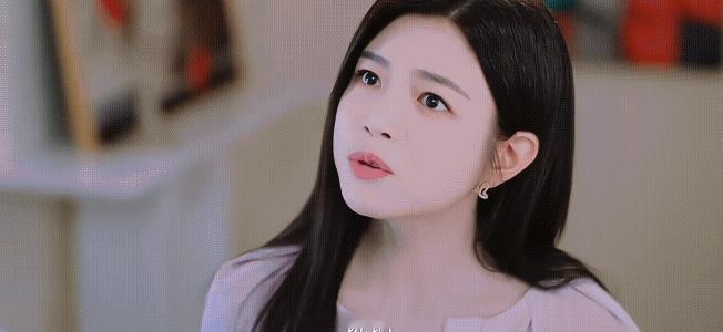 《狙击蝴蝶》岑矜对弟弟的好是长远的打算，是理智又清醒面对自己养成弟弟的告白，岑矜