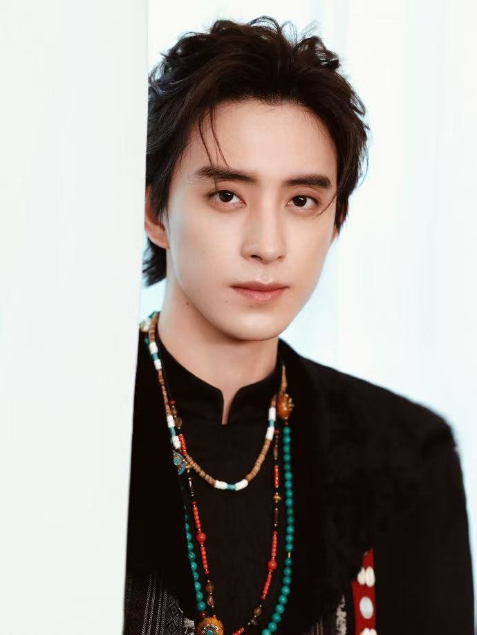 第三十年明月夜概念预告 吃瓜吃到新版本，网传阵容是敖瑞鹏和黄羿。如果是真的那也太