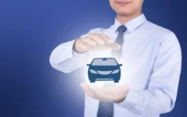 新疆乌鲁木齐，女子花费393元租车1天，可车刚开出去3小时，就因女子违规逆行发生