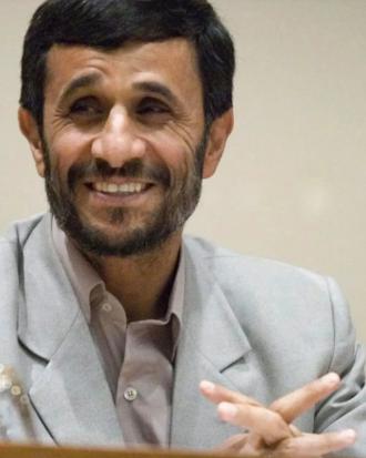 伊朗前总统内贾德终于发声了！这位被称为唯一能救伊朗的救星，世俗派的代表人物直接放