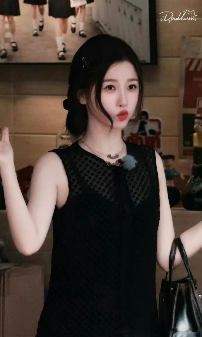 实在太可爱了！！家鱼真的是元气宝宝一枚！！ ​​​