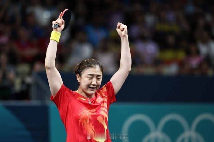 【#陈梦坦言遭质疑后曾不想再上赛场#】直播吧08月18日讯 巴黎奥运会，陈梦夺得