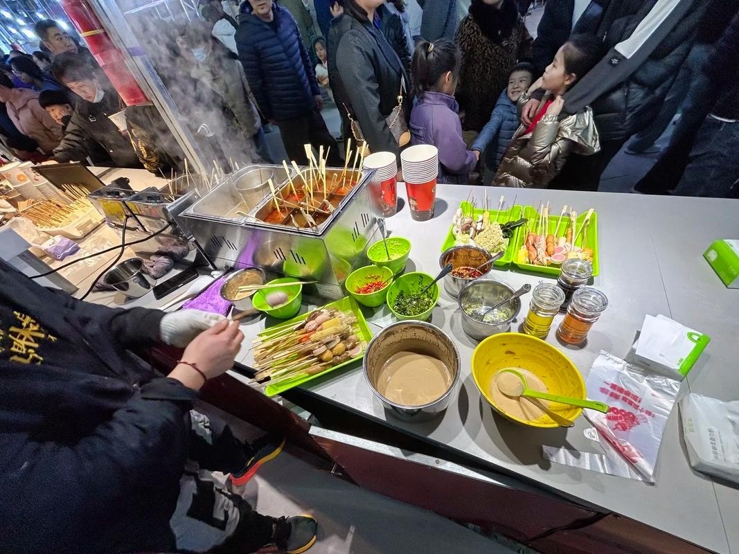原来摆摊才是一切专业的归属不得不说每一份努力都能换来收获与成长。所以说，摆摊可不