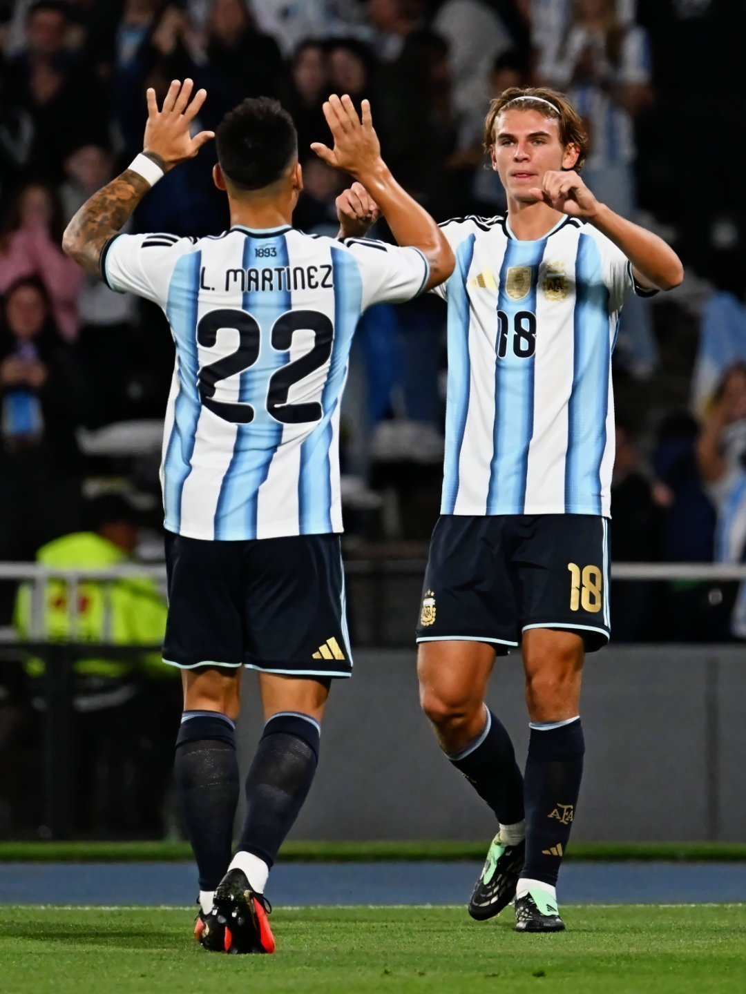 劳塔罗与尼科·帕斯，意甲[超话]双子星 🇦🇷🙌我们是Calcio ​​​