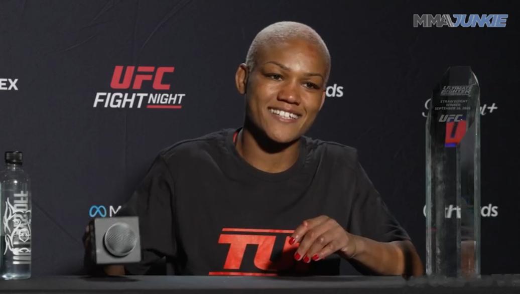 UFC Tina Black 沉浸在圆梦《TUF 34》胜利的喜悦中，蓄势待发迎