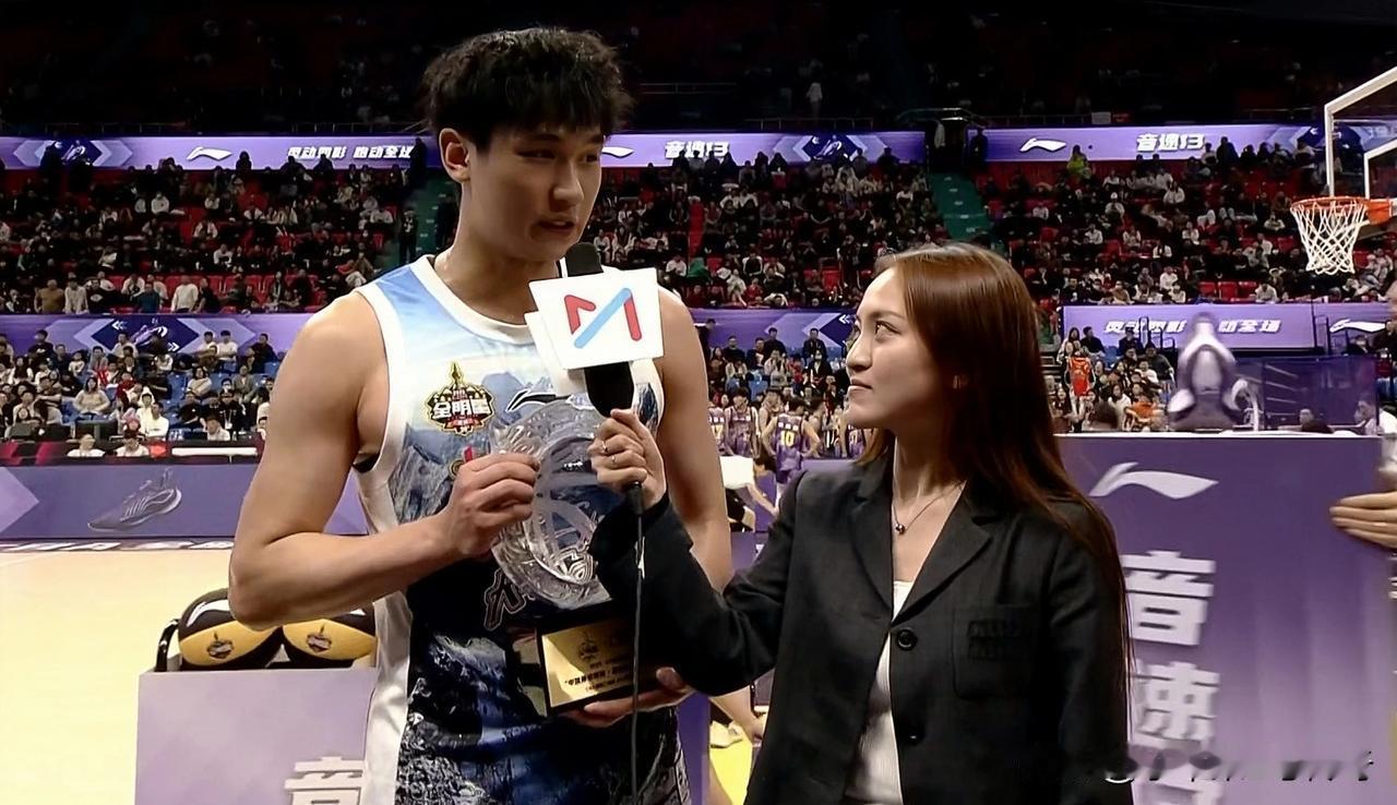 管子煜夺得星锐赛MVP，大学生联队爆冷击败CBA星锐二年级队，CBA全明星星锐赛