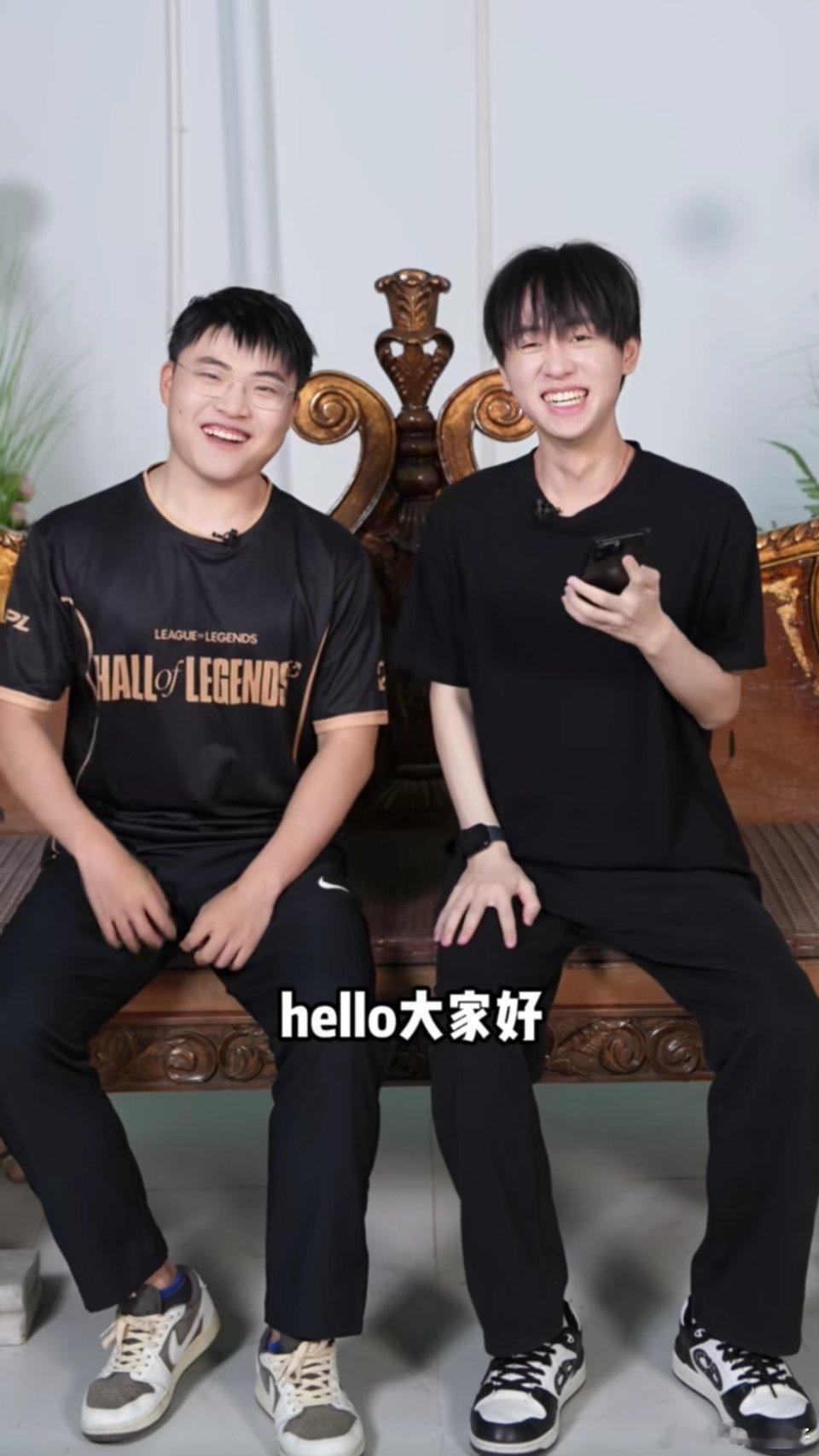 Ming采访Uzi  Ming问Uzi如果今后只能玩一个ADC，那么选VN还是卡