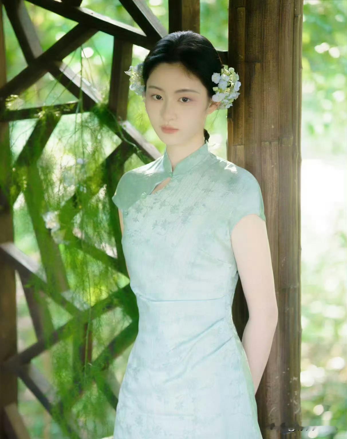 6月14日，王星越赵晴《惹惊鸿》8月开机
白鹿转向🐧，赵晴连拍多部🥝大女主剧