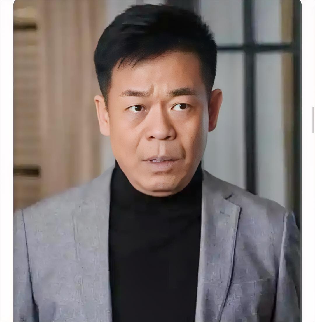 孙浩老师历经磨难，痴心不改
在坎坷的人生路上磨砺自己
虽然不是演戏的科班出身
但