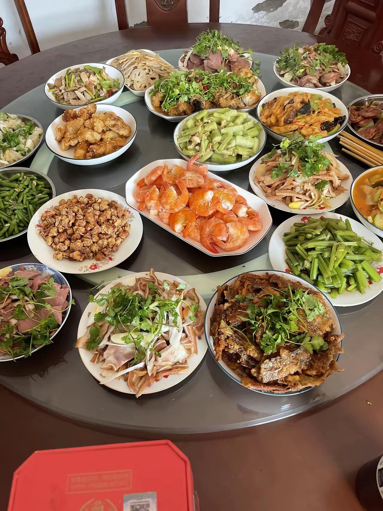 猜一下这是河南的大席还是山东的大席。河南人吃酒席 河南过年喝酒菜 河南大席 摆大