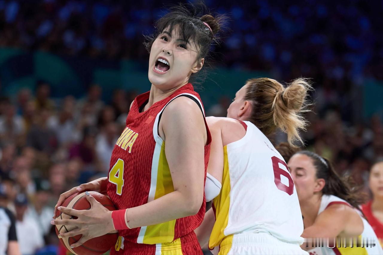 通过中国女篮集训名单，不得不承认中国女篮人才圈子一直没有很好的扩大，所以不得不把