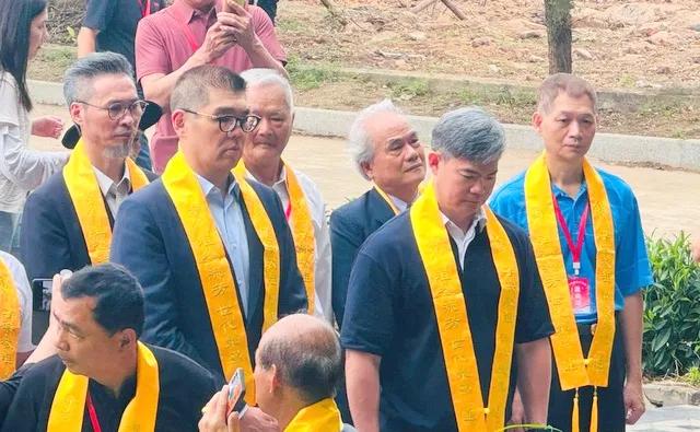 连胜文和连胜武两兄弟回漳州祭祖，这是继连战2006年回漳州第一次祭祖的延续，现在