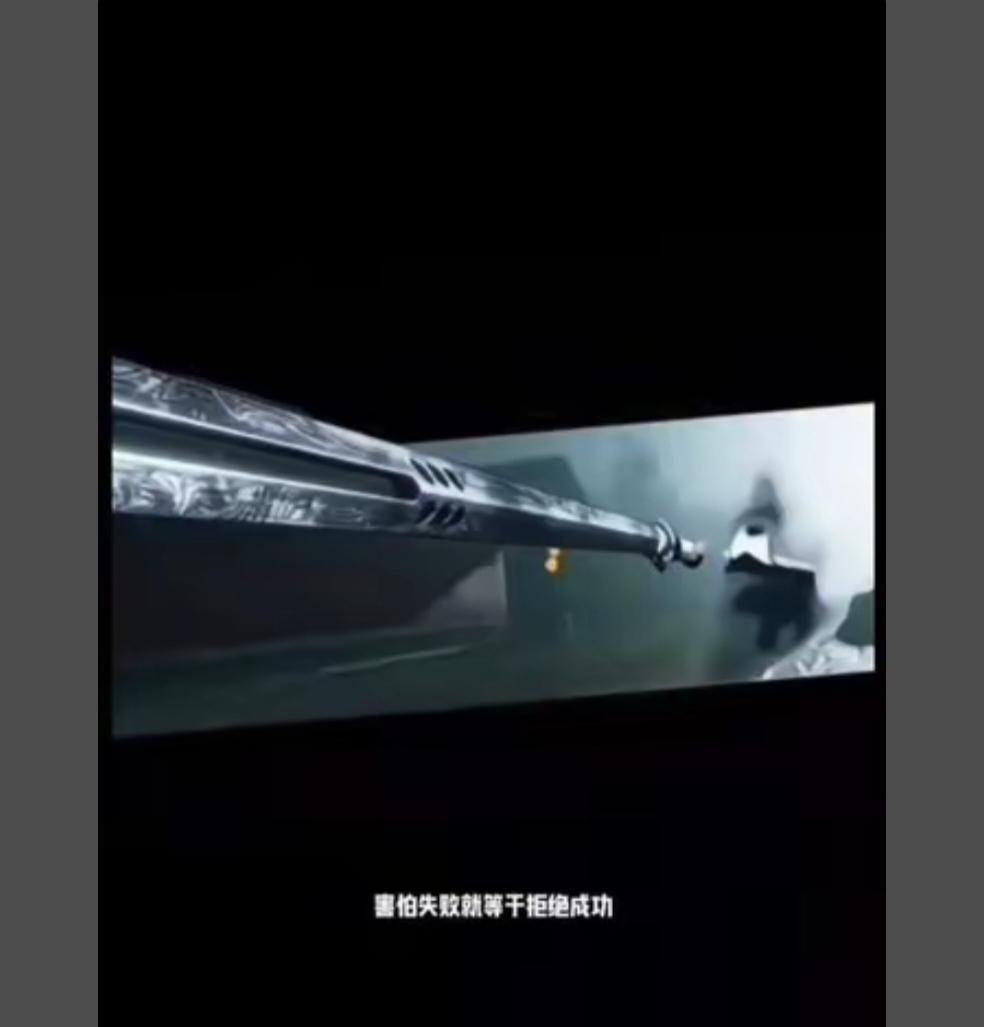 “最优秀的人，都是被生活打碎过。”
你没被生活按在地上一直摩擦，
被吊在悬梁上鞭