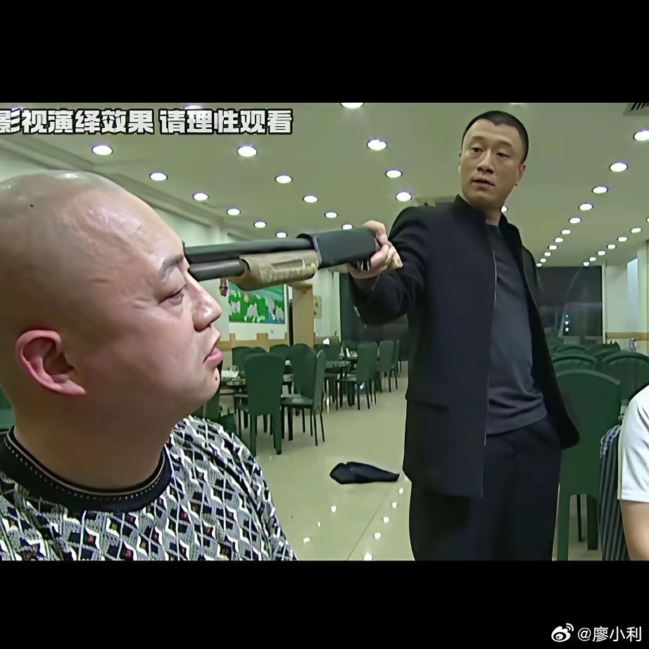 日方称歼15用雷达照射日本战机很多人都不知道火控雷达照了什么意思，看到下图小白也